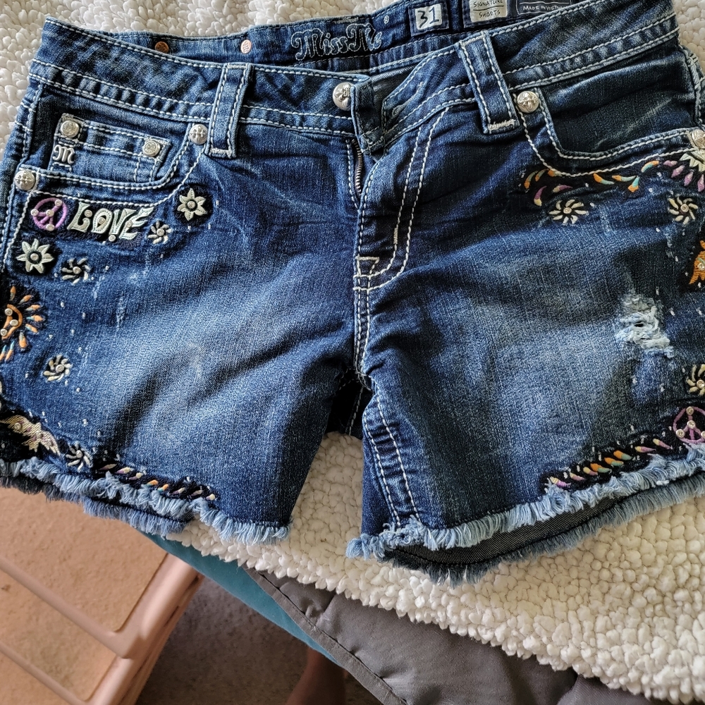 Miss Me embroidered shorts